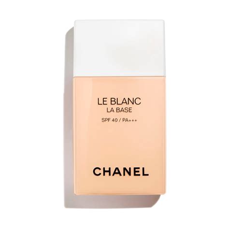 CHANEL (LE BLANC LE BASE) Correcting Brightening Makeup 